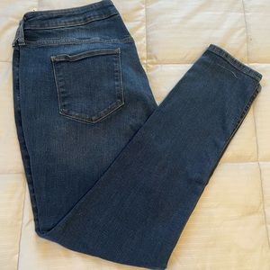 Universal thread skinny jeans